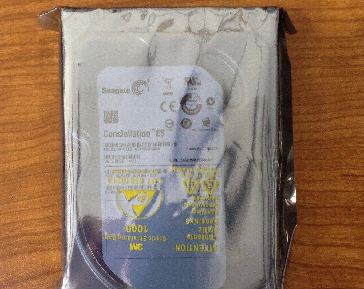 Seagate Constellation™ ES  
MODEL NUMBER: ST31000524NS  
DATE CODE: 11422  
WWN: 5000C5002E444A2  
PART NUMBER: 9JW154-502  
LOT SERIAL: 05010214  
SHIELDING: 1000 Static Beg Shielding  
Handling Sensitive Contents  
ATTENTION
