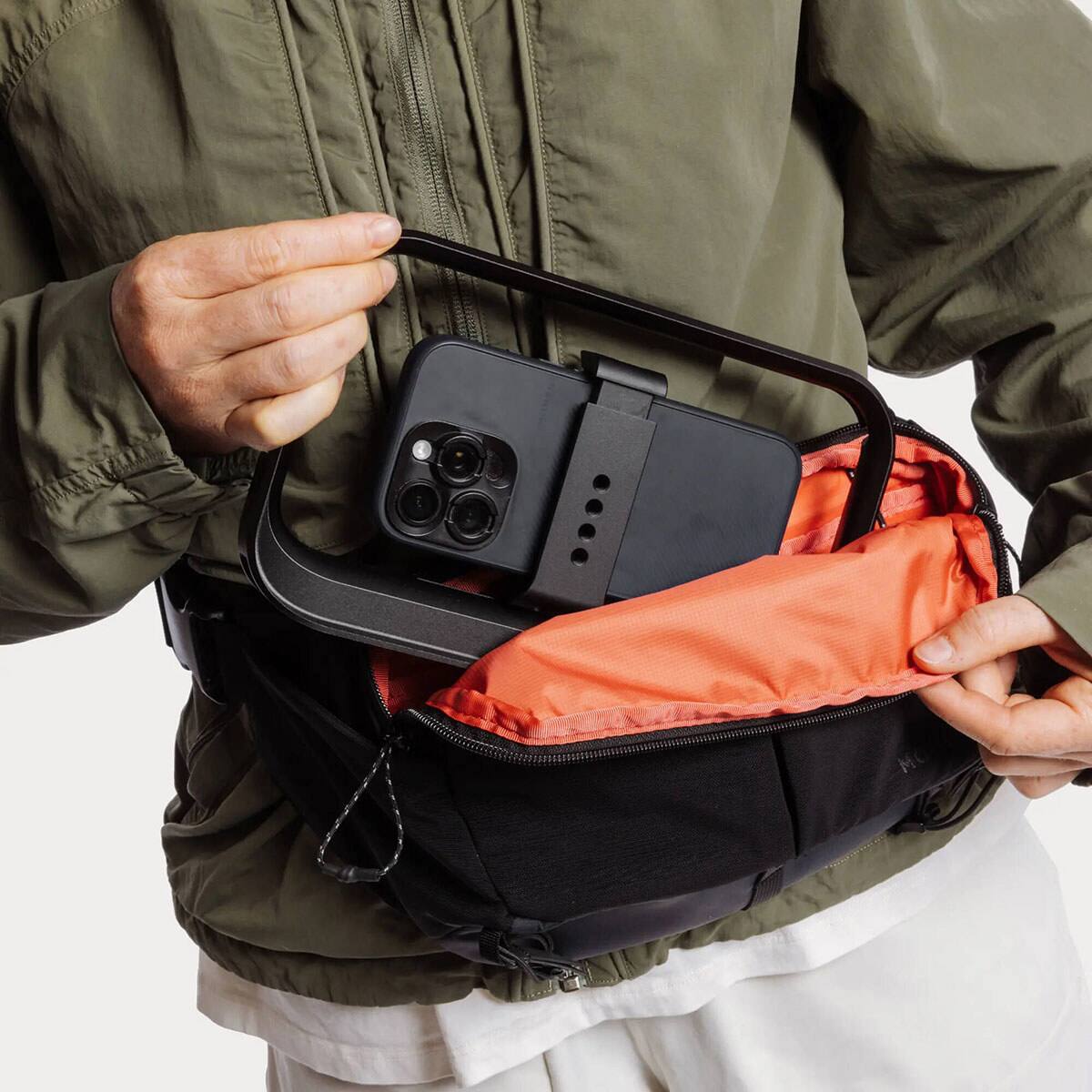 Alt View 6. Moment - Moment Slate 4L Camera Sling Bag - Black.