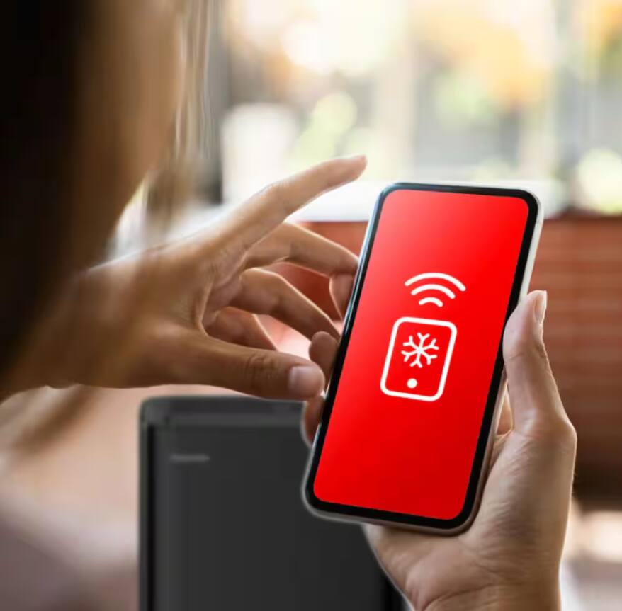 Alt View 4. Toshiba - PX0611CWRUFR 6,000 DOE BTU Smart Wi‑Fi Portable AC - White.