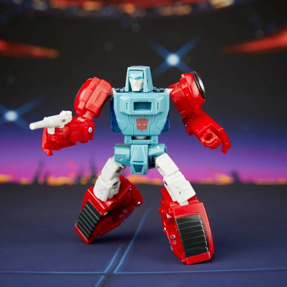 Alt View 7. Hasbro - Hasbro Collectibles The Transformers: The Movie - Studio Series - Deluxe Class Windcharger Action - COLLECTIBLES - Multicolor.