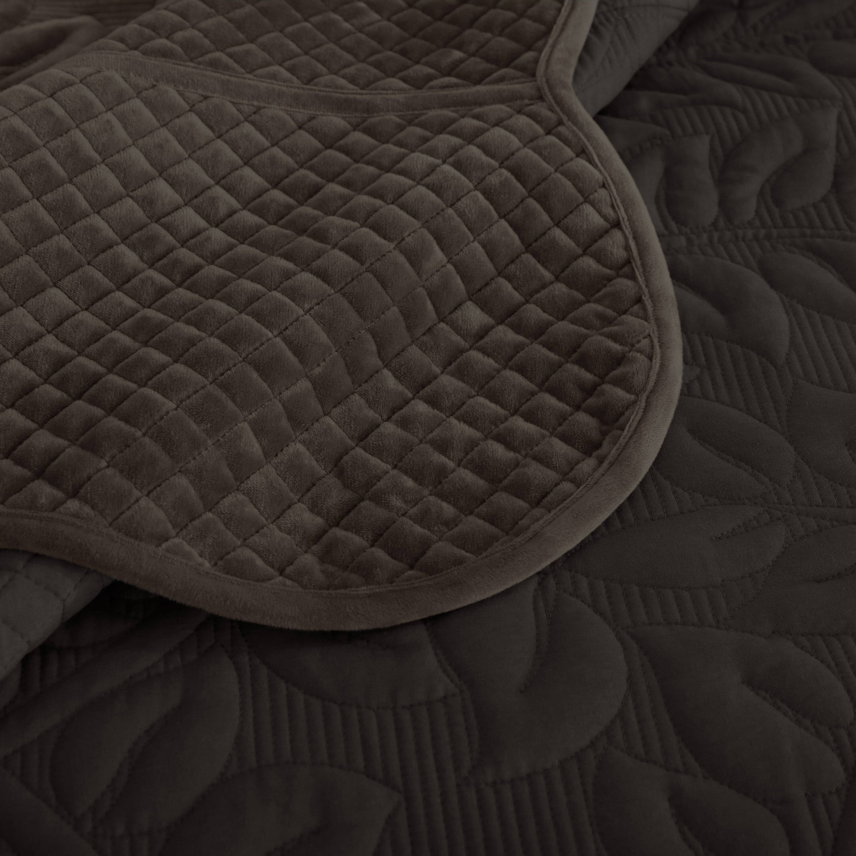 Left. MarCielo - Marcielo 3Pc Luxury Velvet Oversized Embroidery Soft and Plush Quilt Set - Brown.