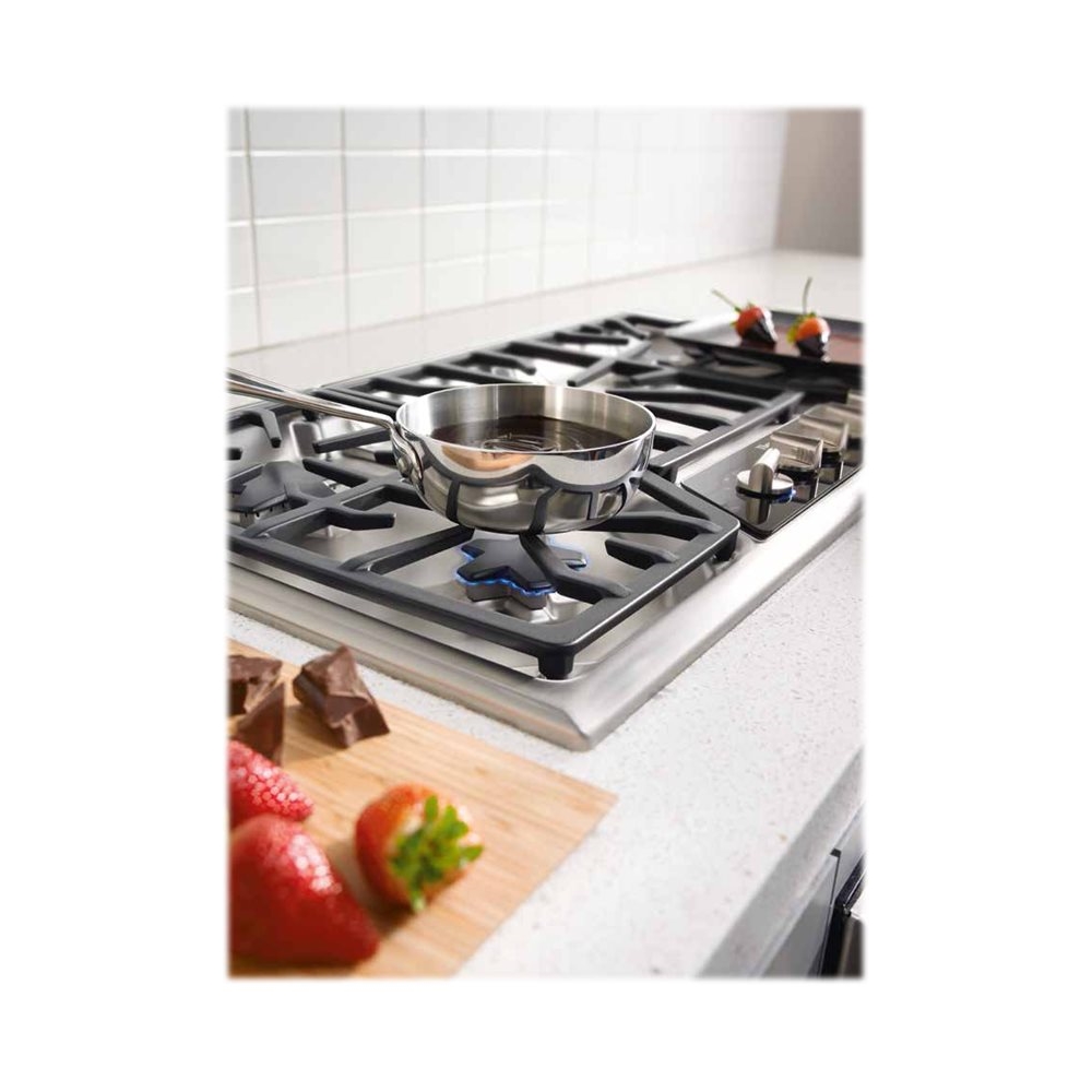 Thermador Masterpiece Series (CET305TB) 30 Inch Electric Cooktop with –  stlapplianceoutlet