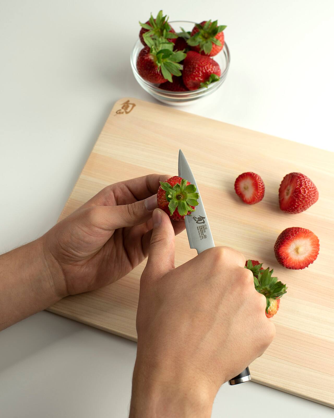 Alt View 3. Shun - Classic Paring Knife, 3.5 Inch - Black.