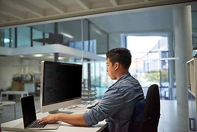 Alt View 8. 3M - Anti-Glare Privacy Filter for 19.5" Widescreen Monitor, 16:9 Aspect Ratio - Clear.