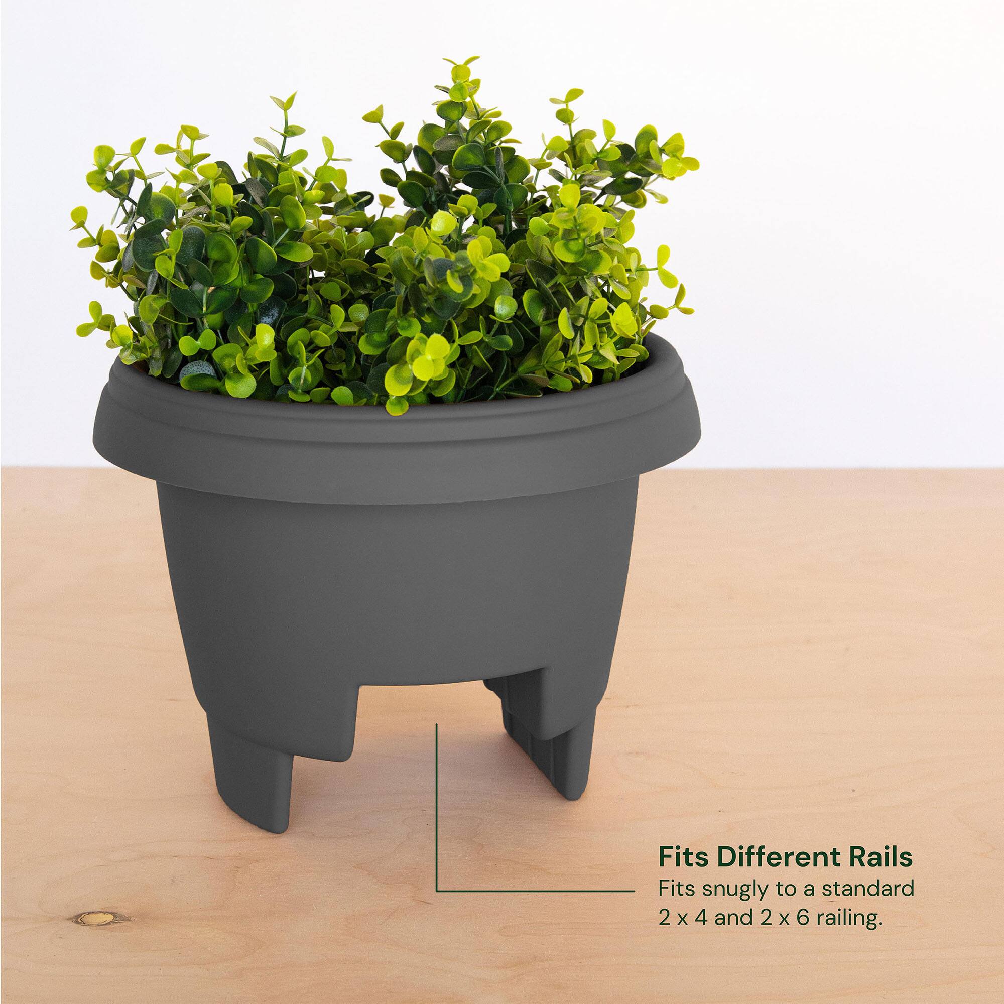 Fits Different Rails  
Fits snugly to a standard 2 x 4 and 2 x 6 railing.