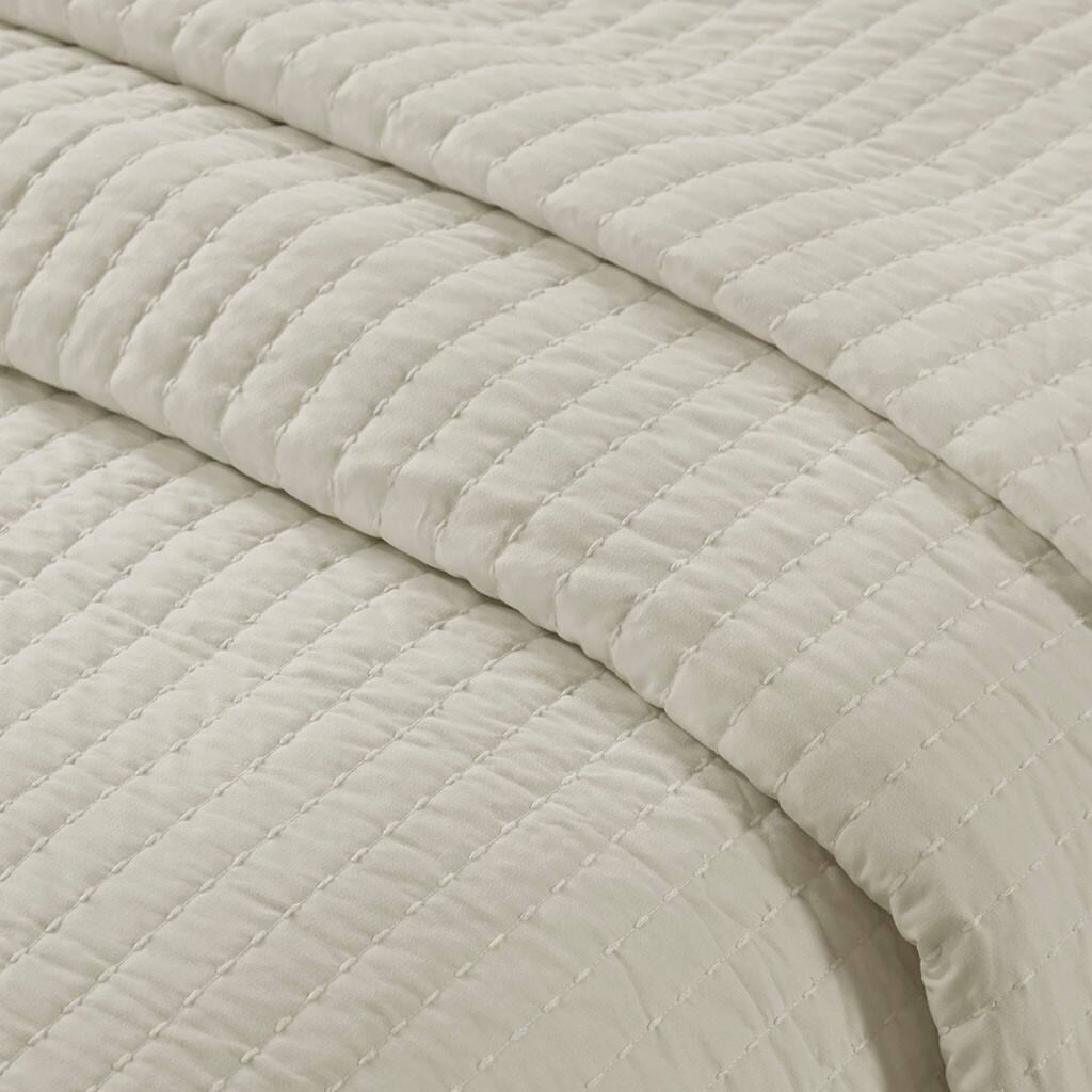 Alt View 5. Gracie Mills - Gracie Mills Becker Cozy Reversible Pick Stitch Quilt Set with Matching Shams - Cream.