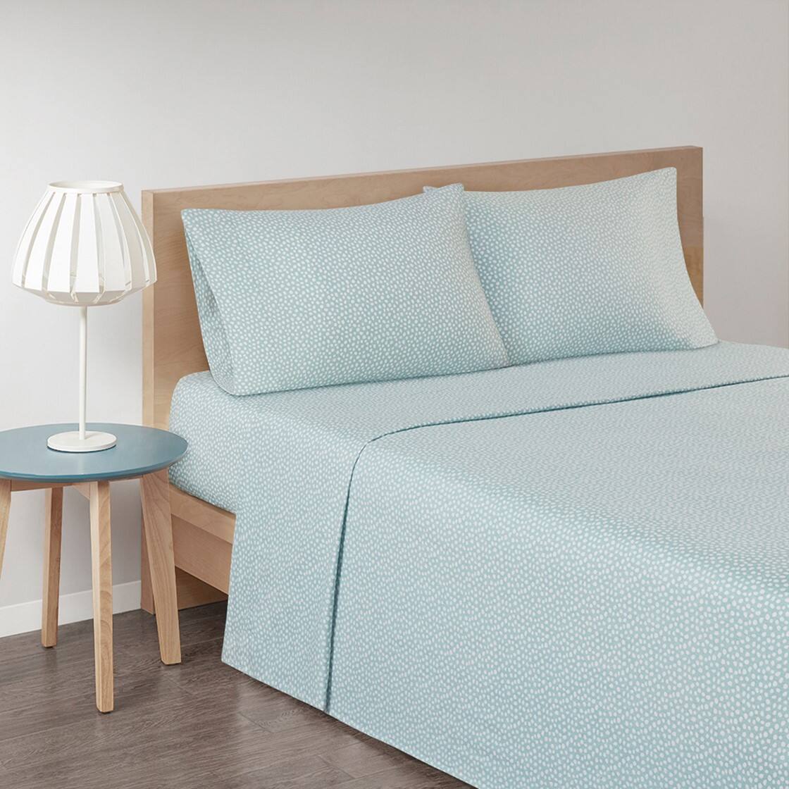 Alt View 1. Gracie Mills - Gracie Mills Persephone Cotton Flannel Sheet Set - Aqua Dots.