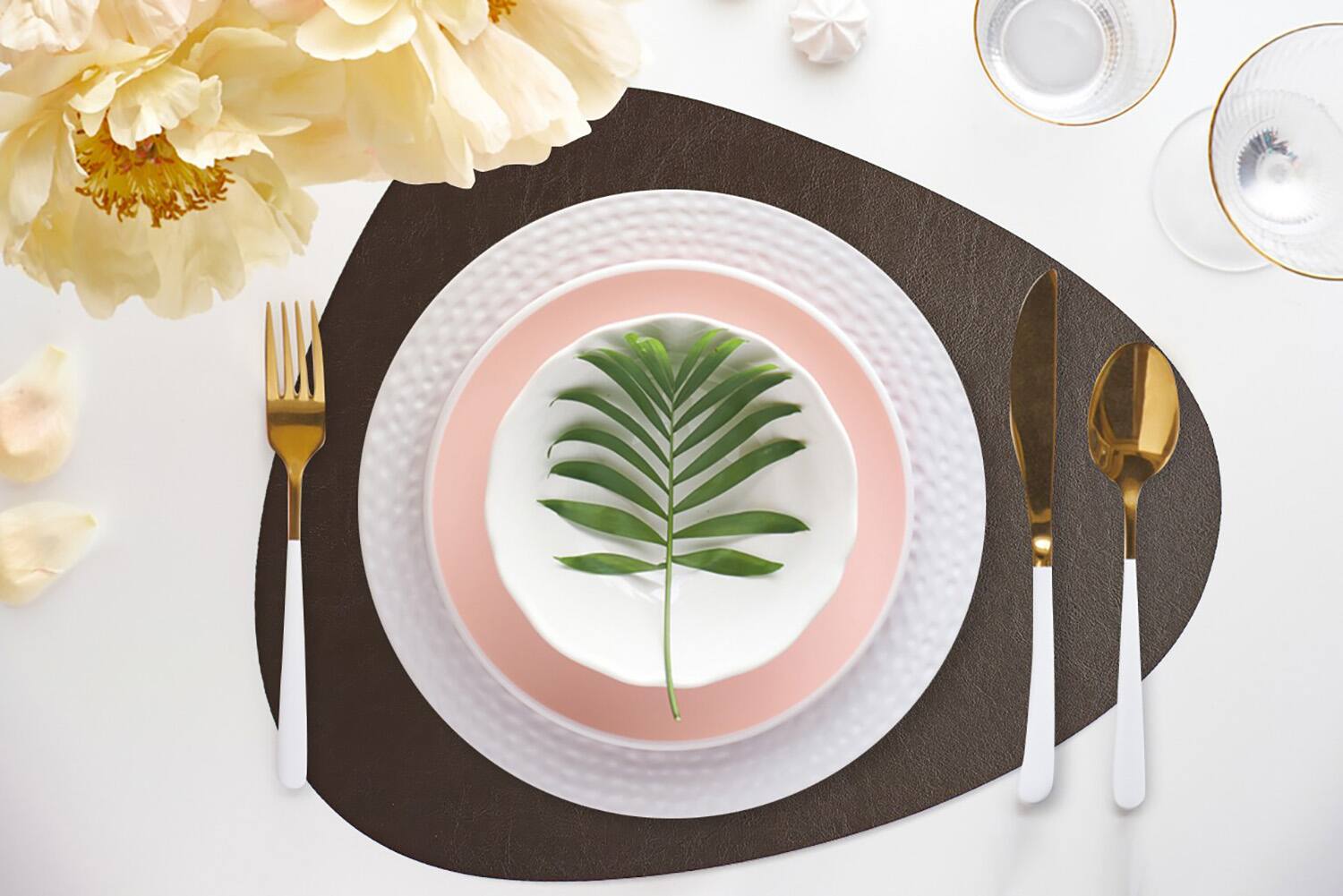 Alt View 1. Frieling - Davanti by  Mattola Placemats, Set of 6, Dark Brown - Dark Brown.