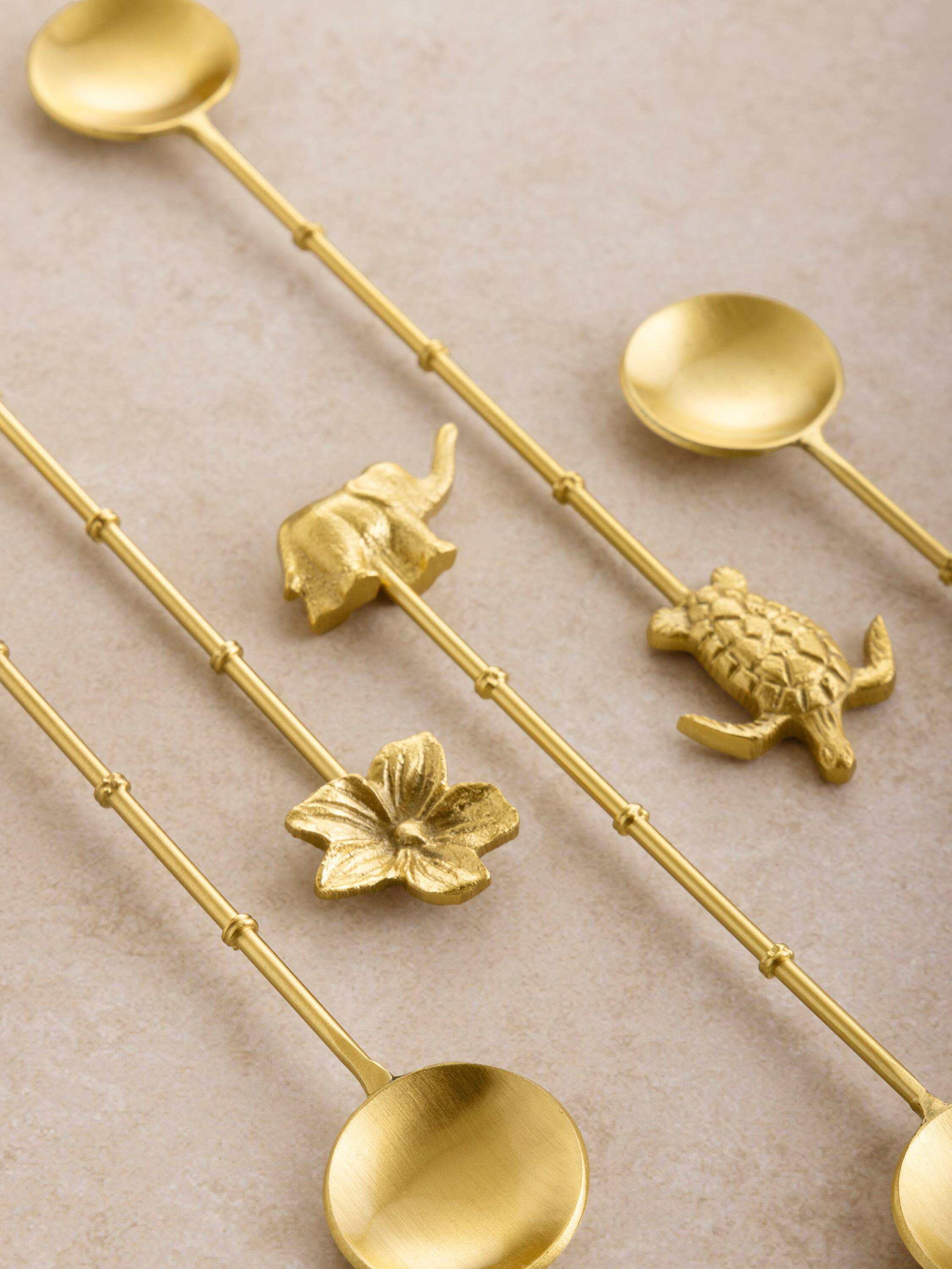 Back. GAURI KOHLI - Amaelia Teaspoons - Matte gold.