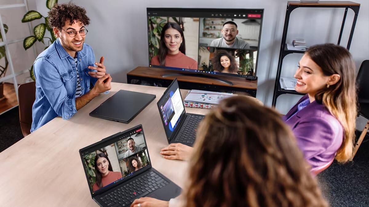 Alt View 8. Lenovo - ThinkPad E14 Gen 5 14" FHD+ Touchscreen Laptop - Intel Core i5-1335U - 40GB Memory - 1TB (512GB+512GB) SSD - Win 11Pro - Graphite Black.