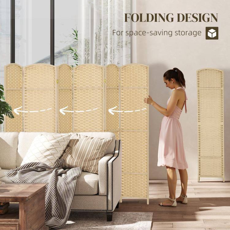 FOLDING DESIGN  
For space-saving storage