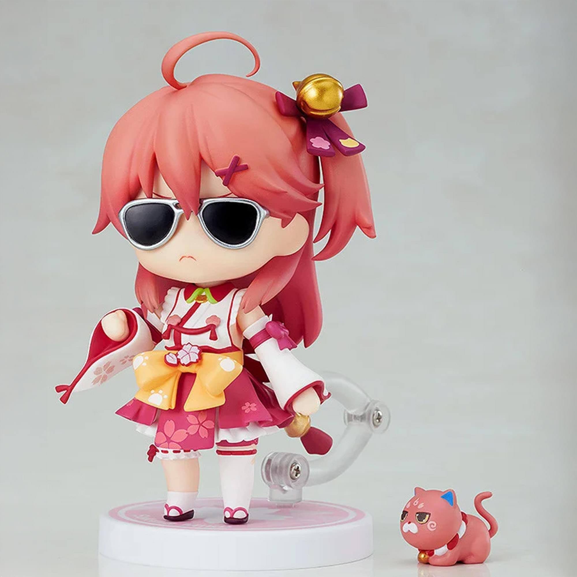 Alt View 4. Max Factory - Hololive Production Nendoroid Figure | Sakura Miko - Multi-Colored.