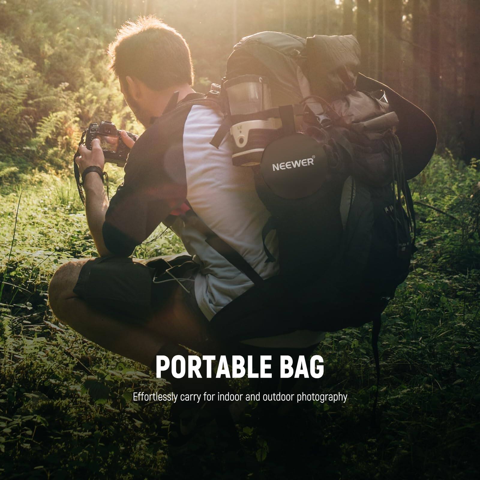 PORTABLE BAG  
Effortlessly carry for indoor and outdoor photography