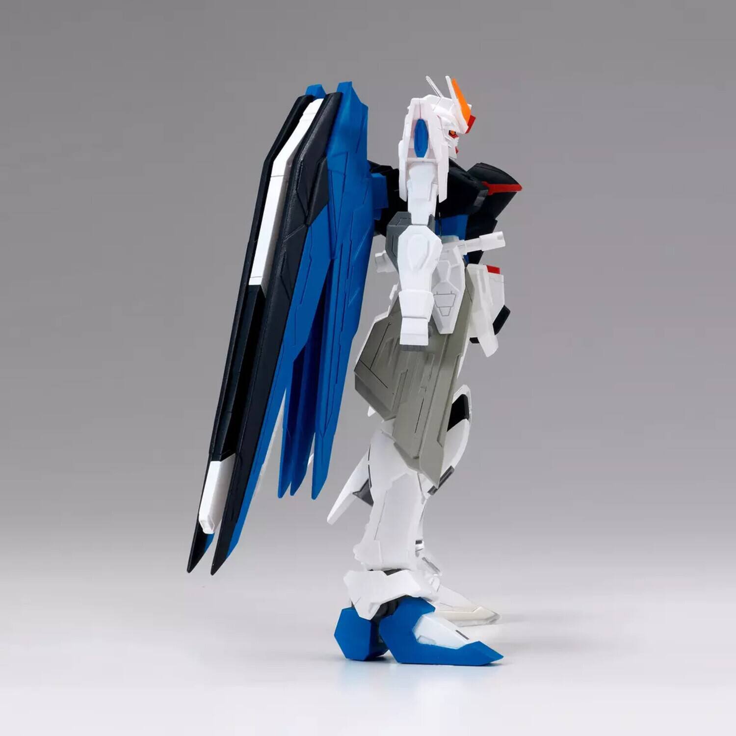 Alt View 3. PopMarket - BanPresto - Mobile Suit Gundam Seed - Internal Structure ZGMF X10A Freedom Gundam Statue Version A   - Collectibles - Multicolor.