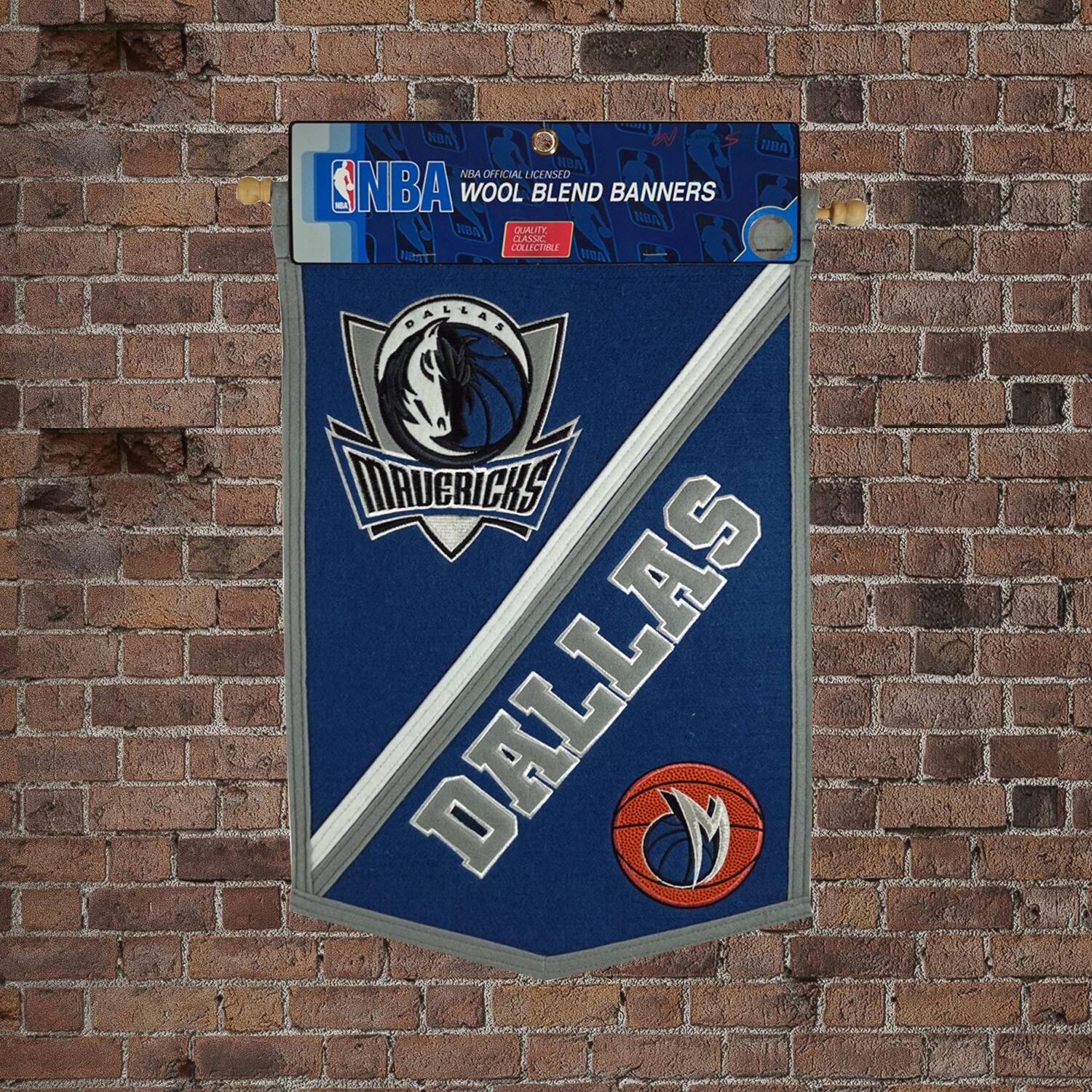 NBA Official Licensed  
Wool Blend Banners  
Quality Collectible  
Dallas Mavericks