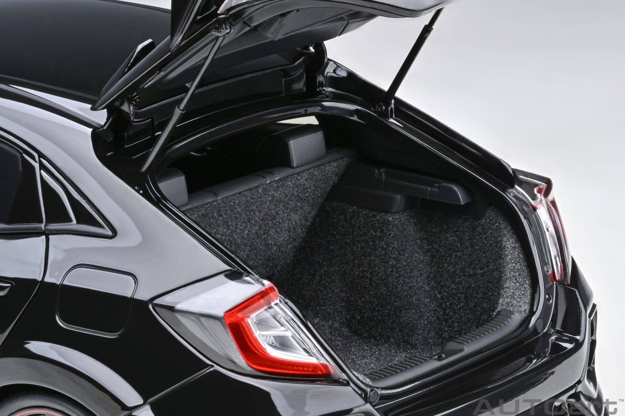 Alt View 6. Autoart - 2021 Honda Civic Type R (FK8) RHD (Right Hand Drive) Crystal Black Pearl 1/18 Model Car by Autoart.