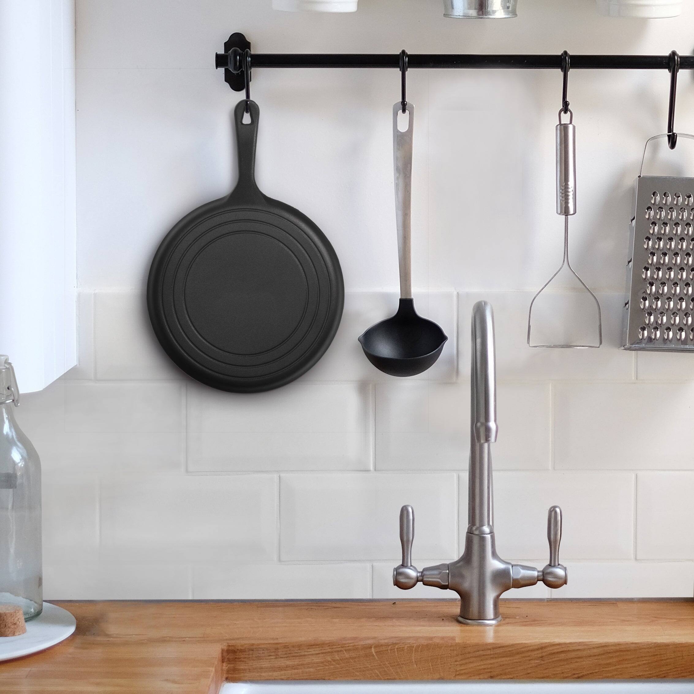 Back. Commercial Chef - Commercial CHEF 10.5 Inch Preseasoned Cast Iron Round Griddle Pan - Gray.