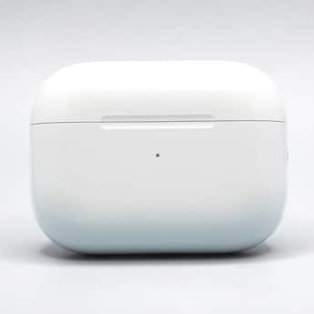 Apple Refurbished Excellent AirPods Pro 2nd Gen (USB C Apple Refurbished Excellent AirPods Pro 2nd Gen (USB C