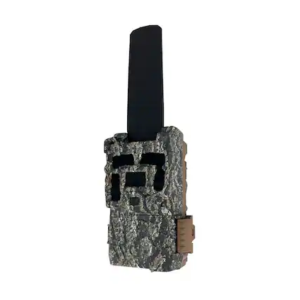 Front. Browning Trail Cameras - Browning Trail Camera Defender Wireless Pro Scout Max HD-DV.