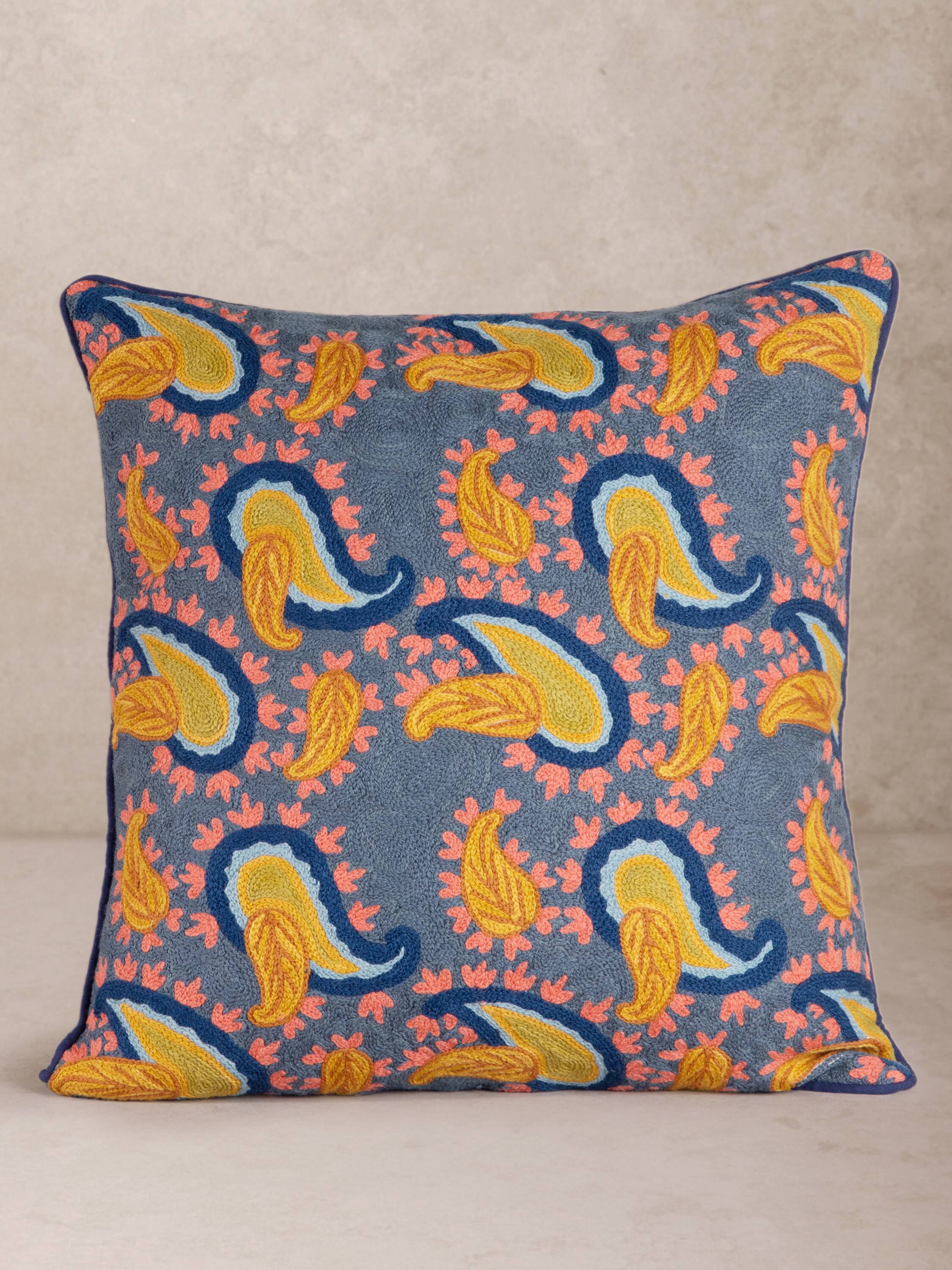 Front. GAURI KOHLI - Havana Pillow - Multicolored.