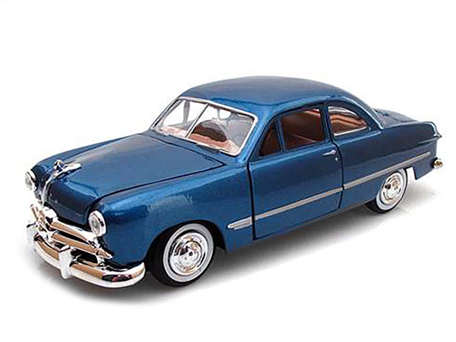 Angle. Motormax - 1949 Ford Coupe Blue 1/24 Diecast Model Car by Motormax - Blue.