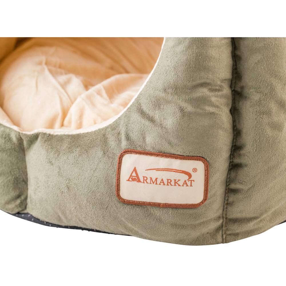 Angle. Armarkat - Cat Bed Laurel Green And Beige - Green.