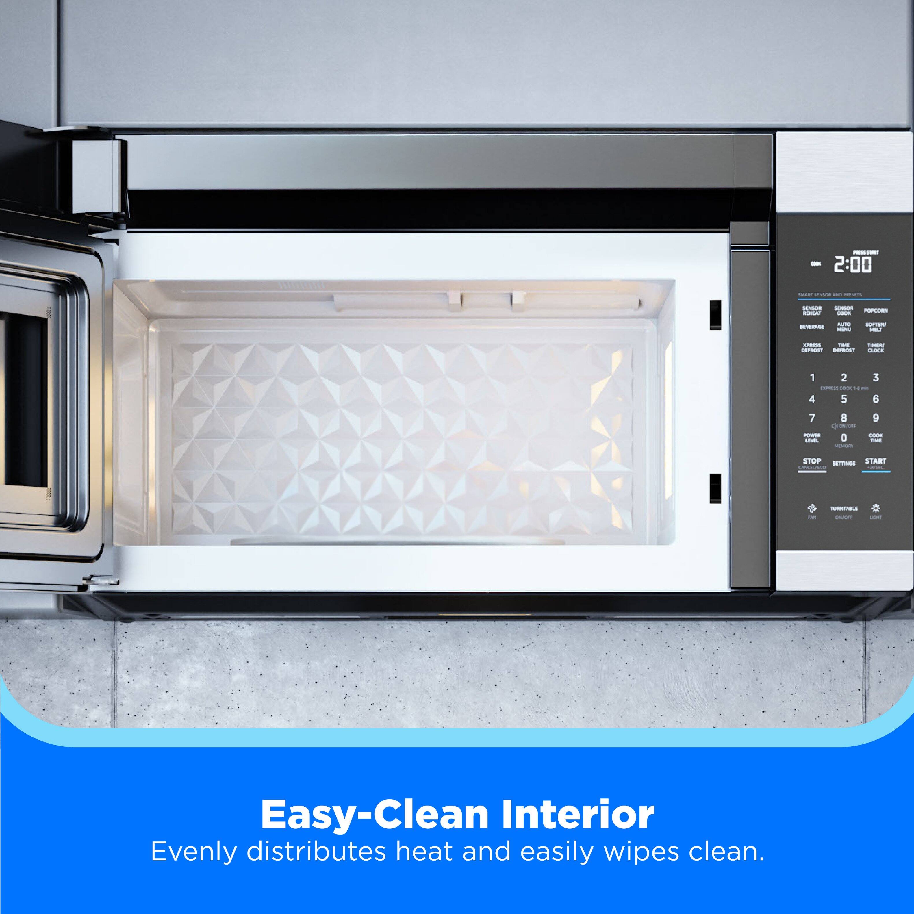 Easy-Clean Interior  
Evenly distributes heat and easily wipes clean.
