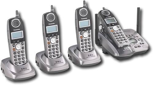 Angle Standard. Panasonic - GigaRange 5.8GHz Cordless Phone with Digital Answering Machine - Metallic Gray.