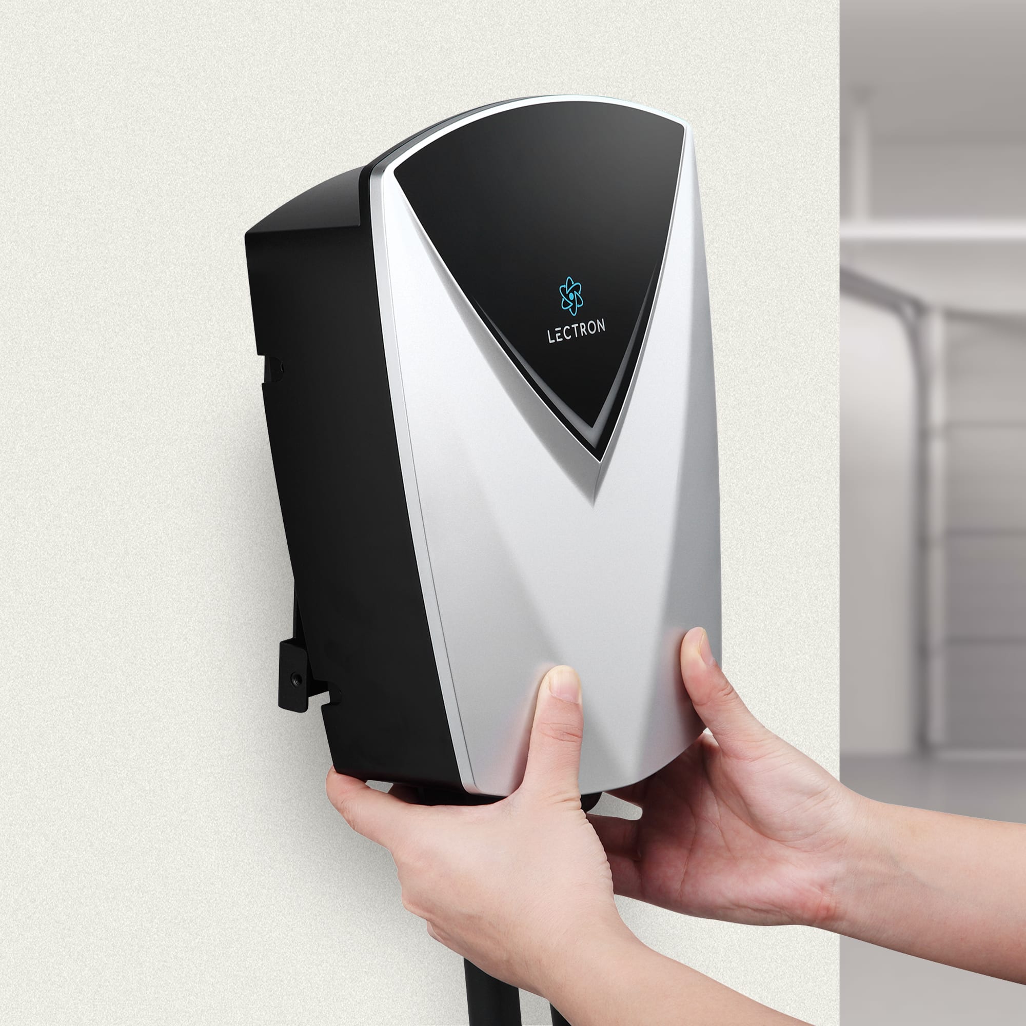 Alt View 12. Lectron - J1772 Level 2 NEMA 14-50/Hardwired Electric Vehicle (EV) Charging Station- up to 48A (240V)-16' - White.