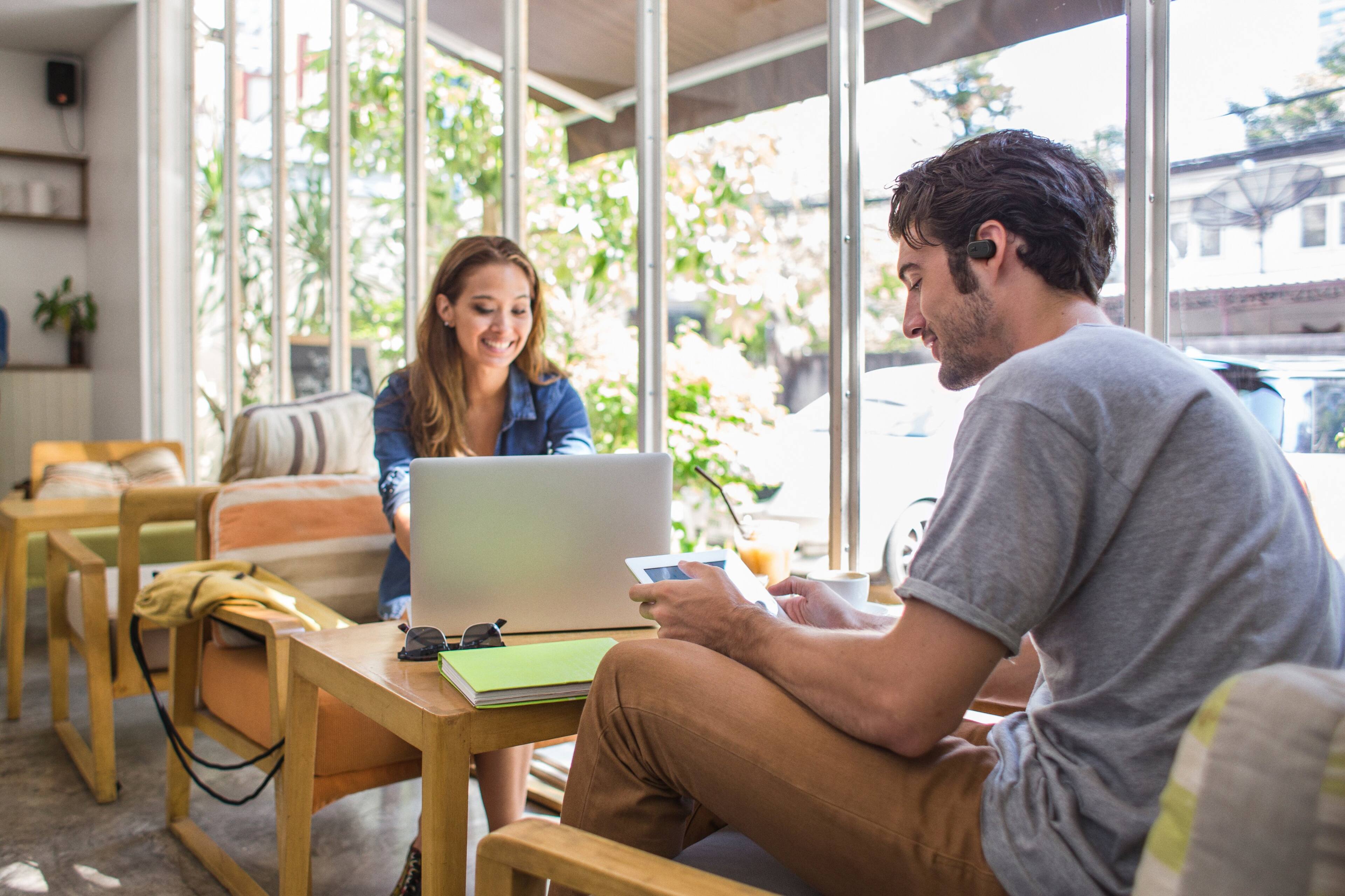 Alt View 23. JBL - SoundGear Sense Hybrid Open-Ear headphones with detachable neckband - 2024 - White.