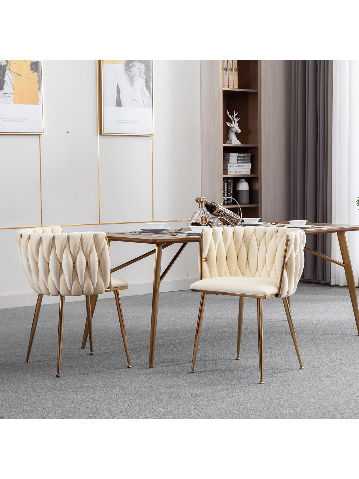 The text in the image appears to be part of a menu or a list. Here is the corrected and grouped text:

- APLE HE
- TINC E

The text seems to be incomplete or part of a larger context that is not fully visible in the image.