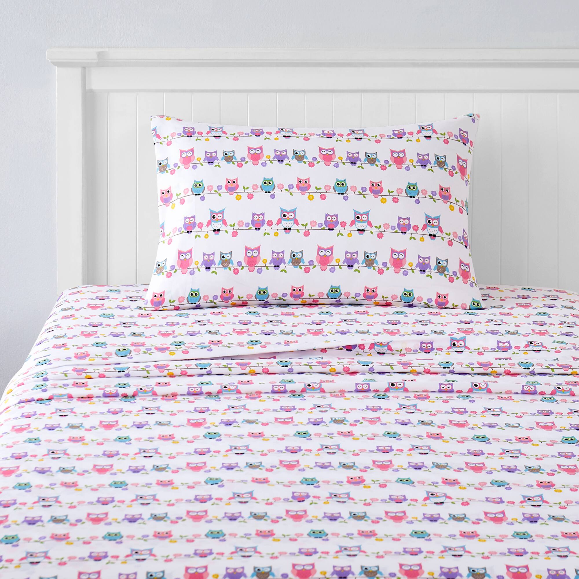 Angle. Sweet Home Collection - Kids' Printed Classic & Bright Ultra Soft Microfiber Sheet Sets - Full - Owls.