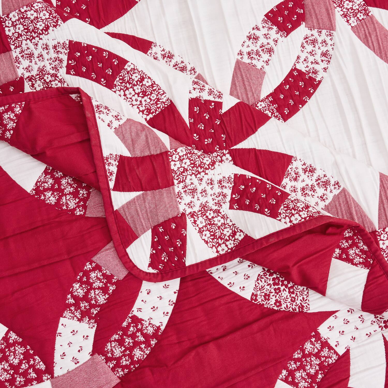 Alt View 1. Greenland Home Fashions - Greenland Home Fashions 100% Jacquard Woven Polyester Wedding Ring Accessory Throw Red - Red.