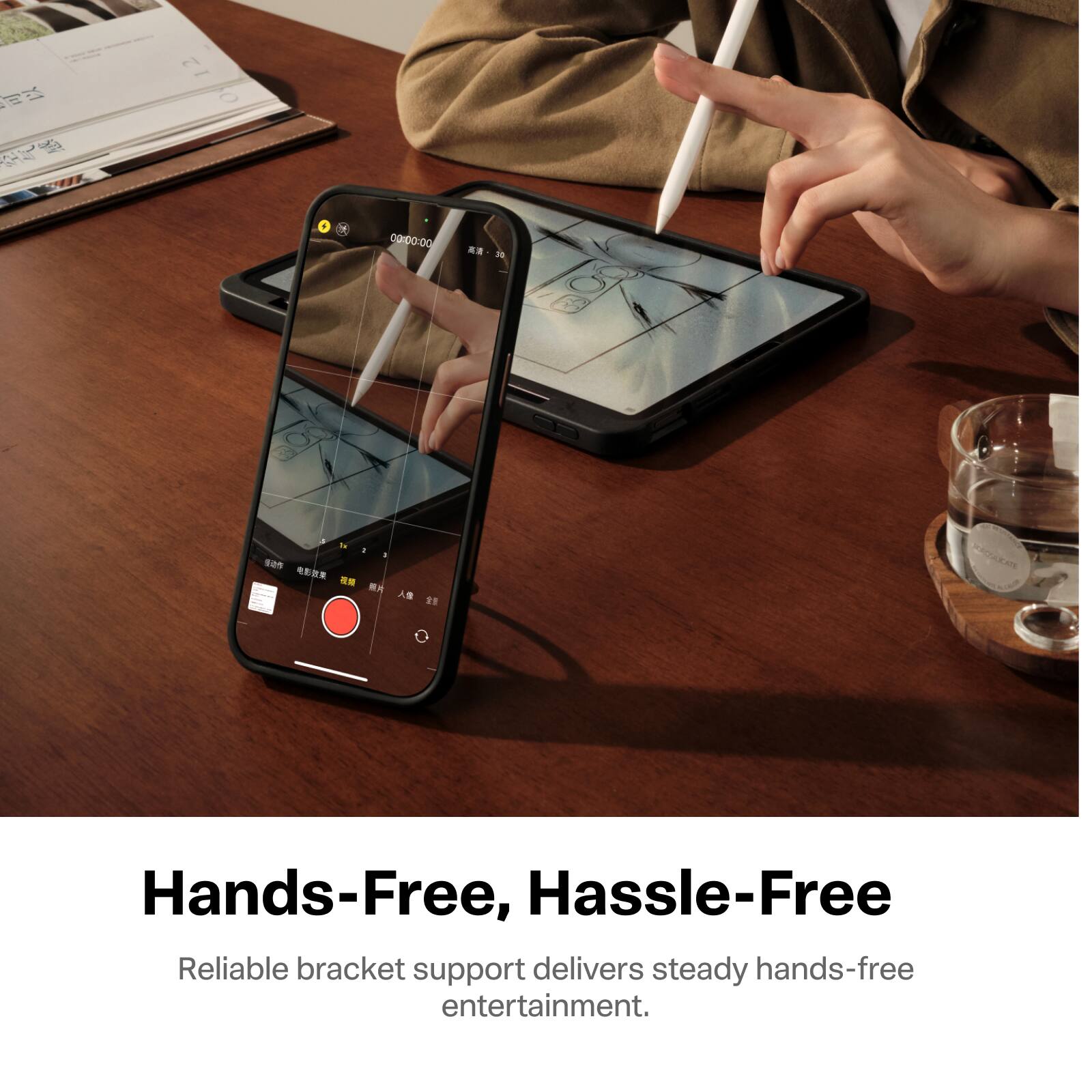 2  
00:00:00  
30  
Hands-Free, Hassle-Free  
Reliable bracket support delivers steady hands-free entertainment.