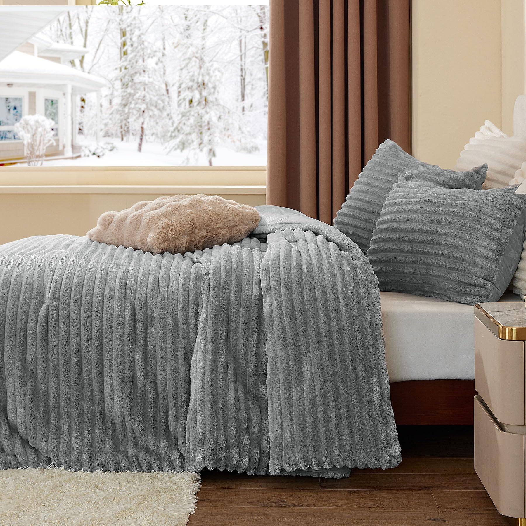 Back. Dazzed Corner - Fleece Queen Comforter Set -Super Soft & Warm Fluffy Bedding - Light Grey.