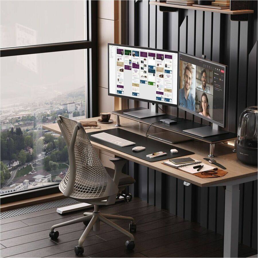 Alt View 7. Alogic - Alogic 32"-inch 4K Ultra HD USB-C Hub monitor with Power Delivery and Web Cam - 32-inch 4K monitor offering seamless - Black.