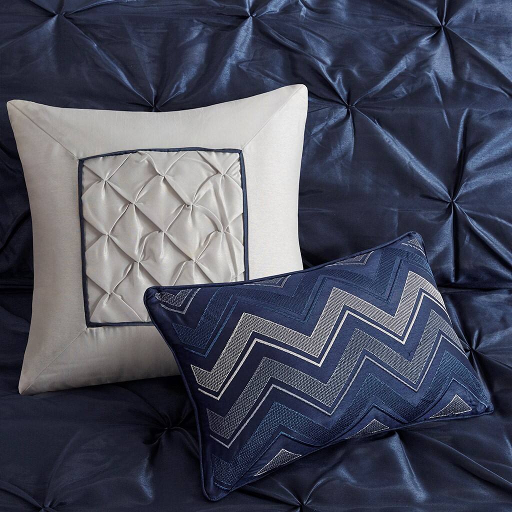 Alt View 1. Gracie Mills - Gracie Mills Shelby 7-Piece Padded Comforter Set - Navy.