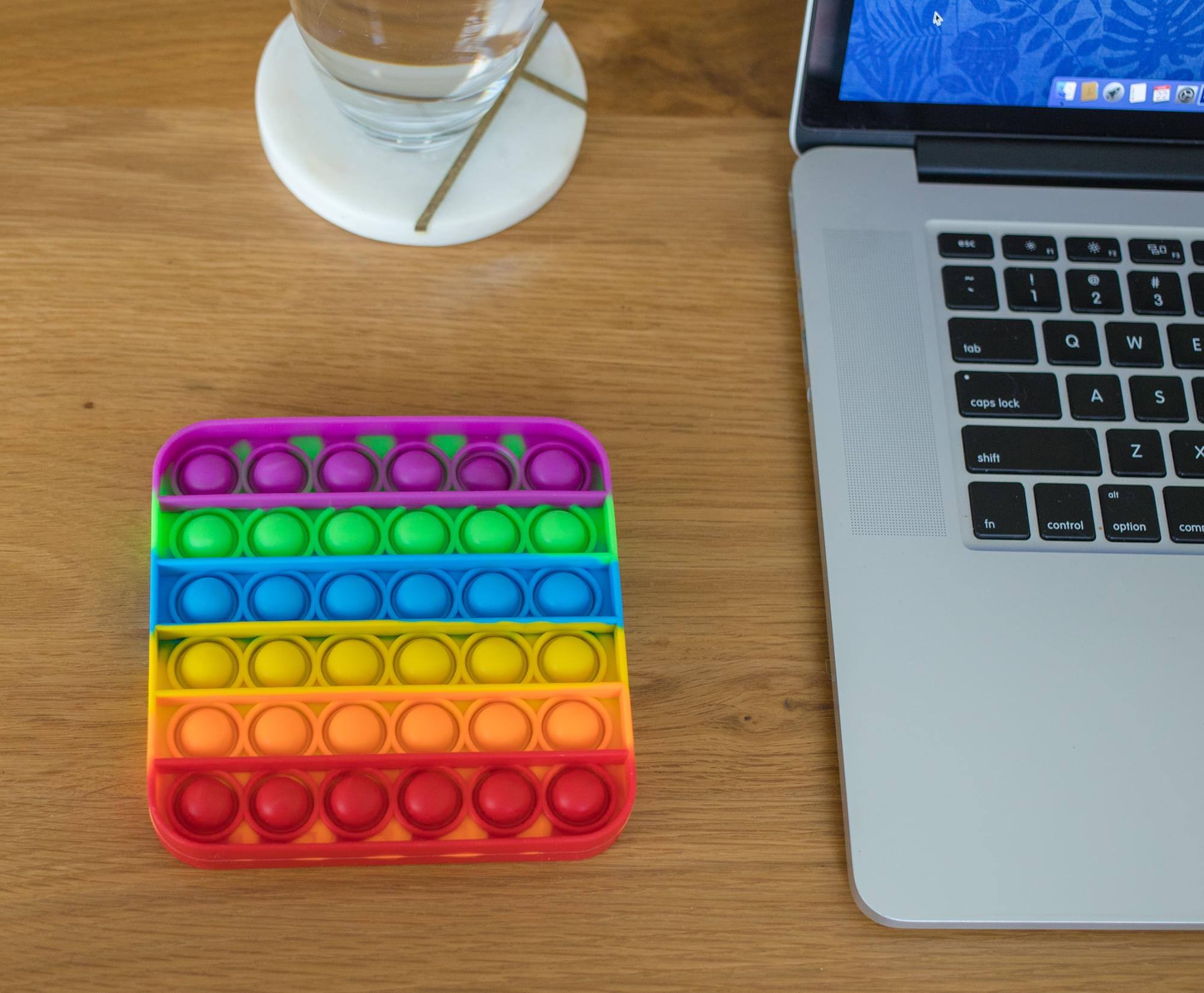 ESC 1 2 3 tab Q W E cops lock A S Z X shift control option com