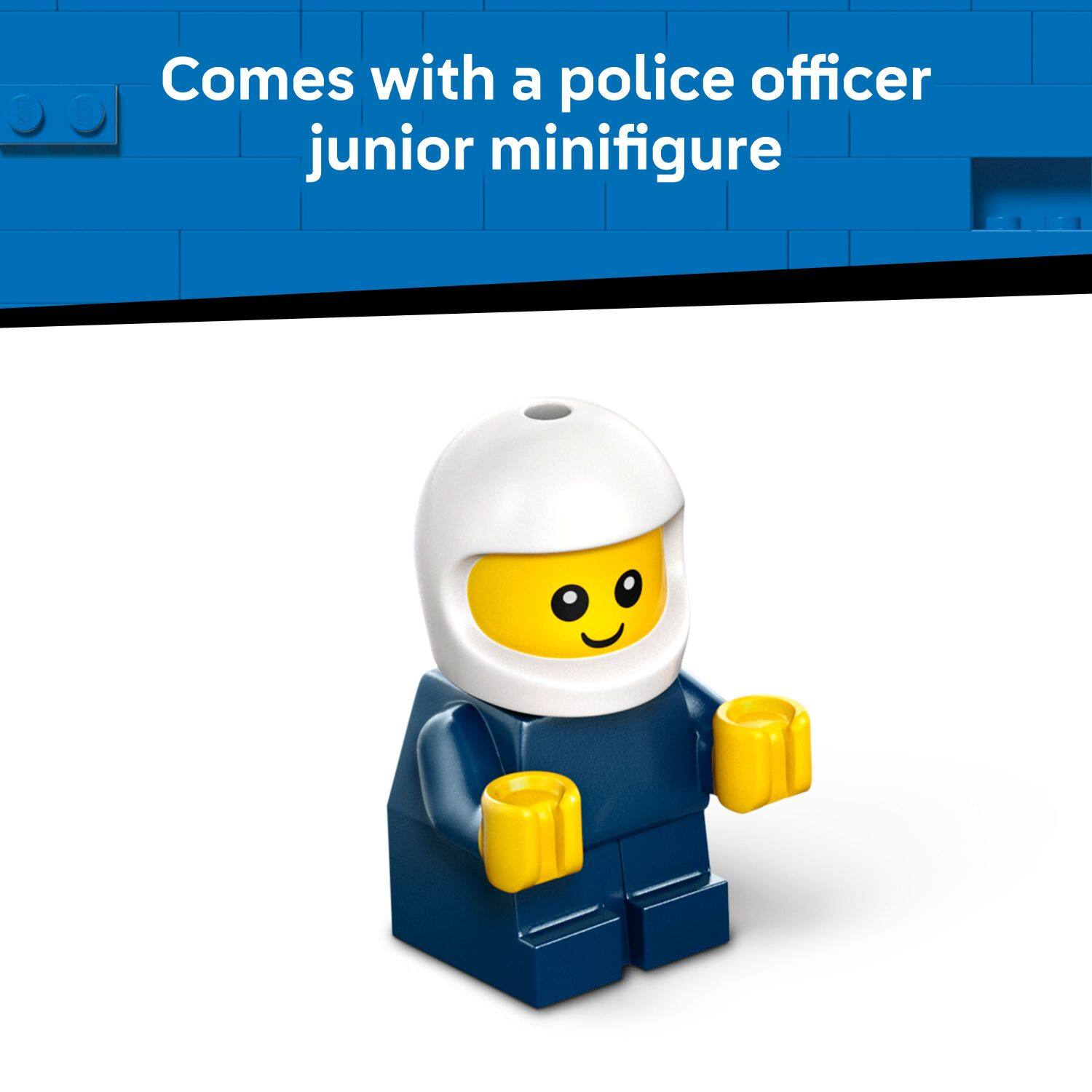 Comes with a police officer junior minifigure