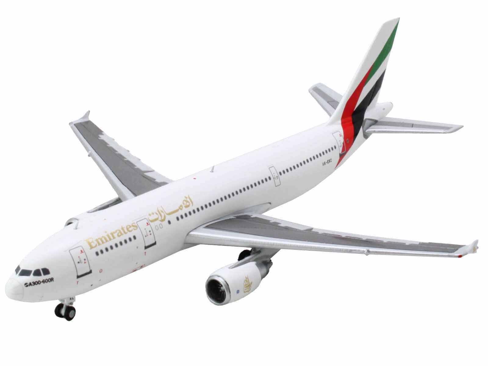 3X3-04    00 Emirates : SA300-600R