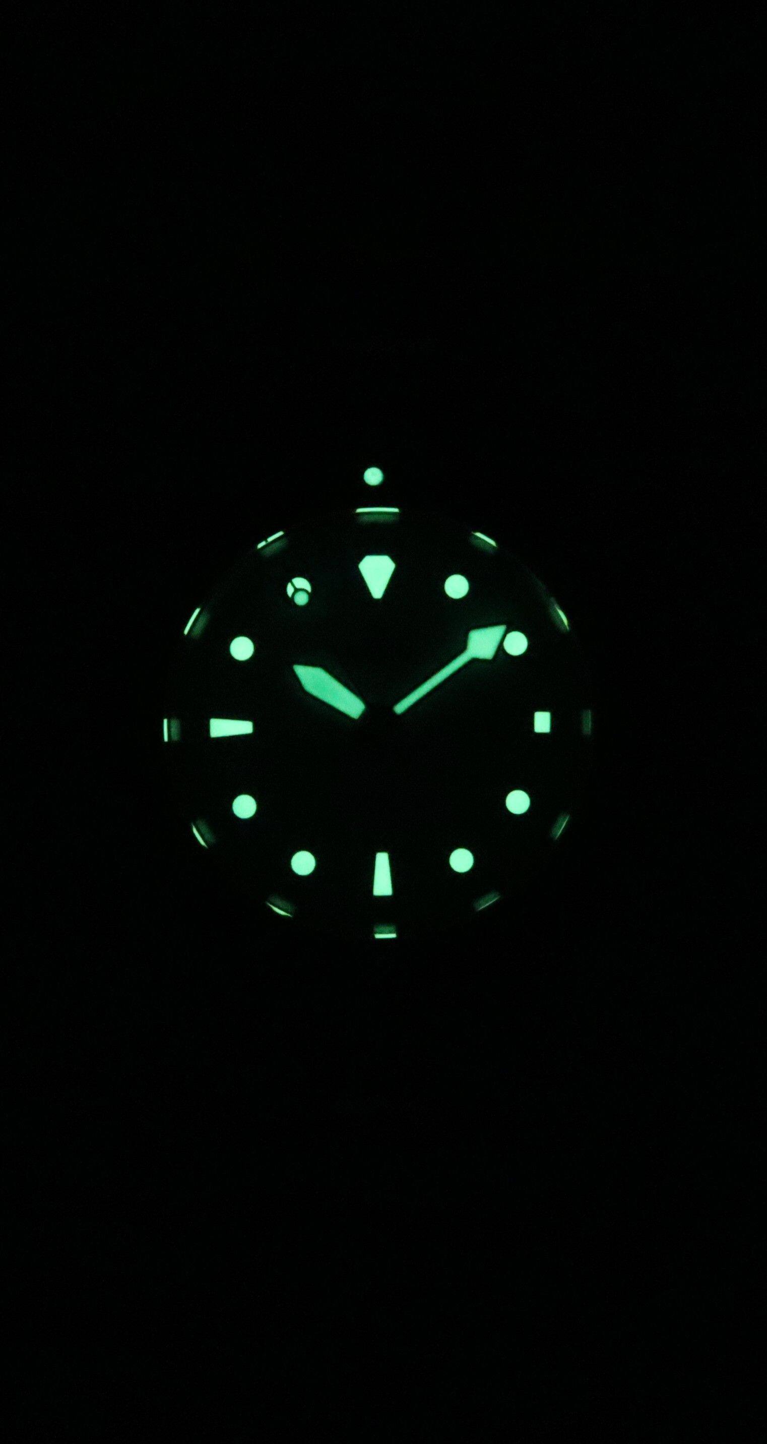 Left. RATIO - FreeDiver Sapphire Stainless Steel Ice Blue Dial Quartz RTFL807 200M Women's Watch - Silver.