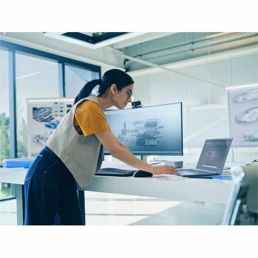 Alt View 2. HP - HP ZBook 8 G1i 16" Mobile Workstation - WUXGA - 60 Hz - Intel Core Ultra 7 265H - vPro Technology - 16 GB - 512 GB SSD - Meteor Silver.