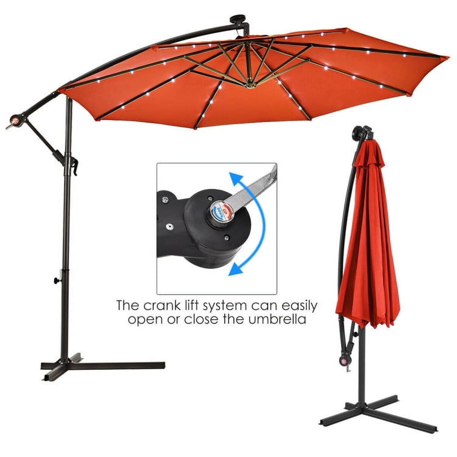 The crank lift system can easily open or close the umbrella.