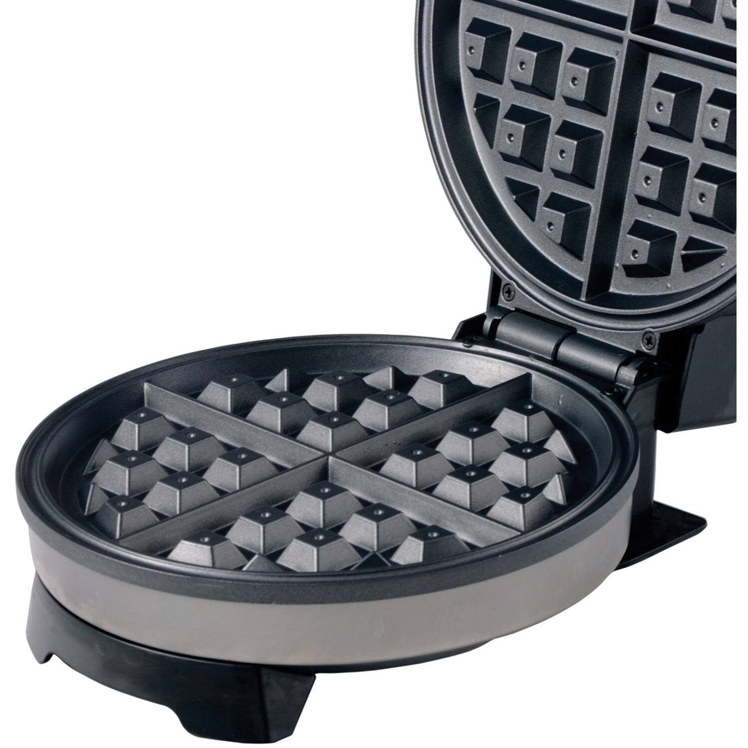 Back. Brentwood - Brentwood Select Nonstick Belgian Waffle Maker in Stainless Steel - Silver.