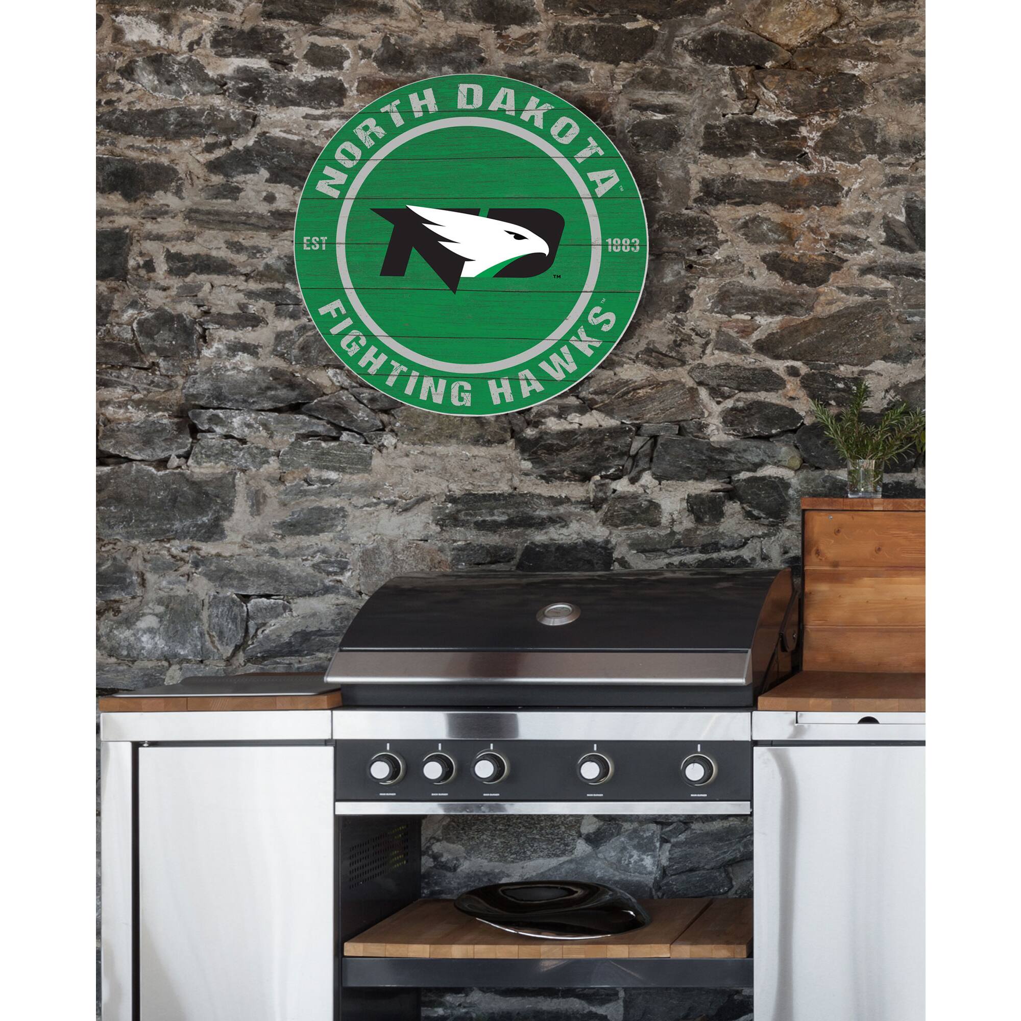 NORTH DAKOTA  
EST 1903  
FIGHTING HAWKS