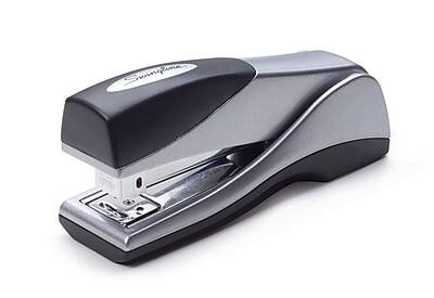 Front. Swingline - Optima Grip Stapler, 25-Sheet Capacity - Silver.