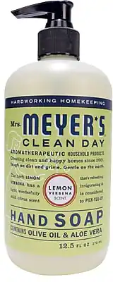 HARDWORKING HOMEKEEPING
Mrs. MEYER'S CLEAN DAY
AROMATHERAPEUTIC HOUSEHOLD PRODUCTS
Creating clean and happy homes since 2001
Tough on dirt and grime. Gentle on the earth.
The fresh LEMON VIESENA has a light, wonderfully subtle citrus scent.
LEMON VERBENA SCENT
HAND SOAP
CONTAINS OLIVE OIL & ALOE VERA
12.5 FL OZ 372 mL