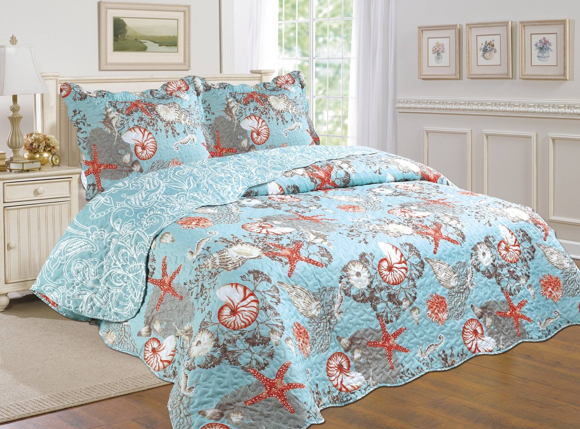 Front. J&V TEXTILES - Coastal Reversible Quilt Set - Blue.