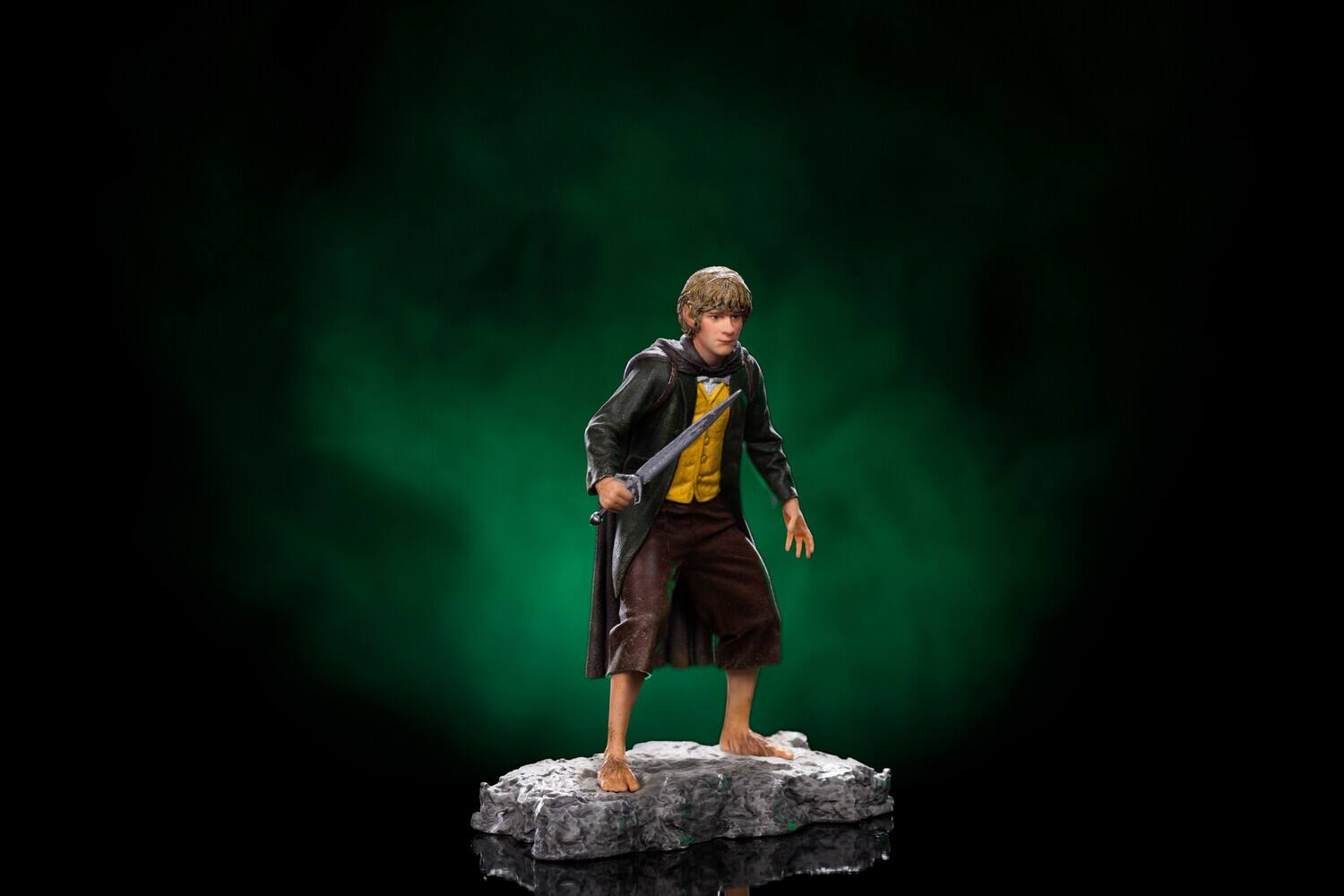 Alt View 3. Iron Studios - Iron Studios - The Lord of the Rings - BDS Art Scale 1/10 - Merry Statue   - COLLECTIBLES - Multicolor.