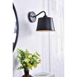 Living District - Nota 1 light Wall Sconce - Black